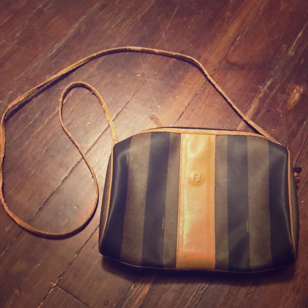 VINTAGE AUTHENTIC FENDI PEQUIN CROSSBODY BAG